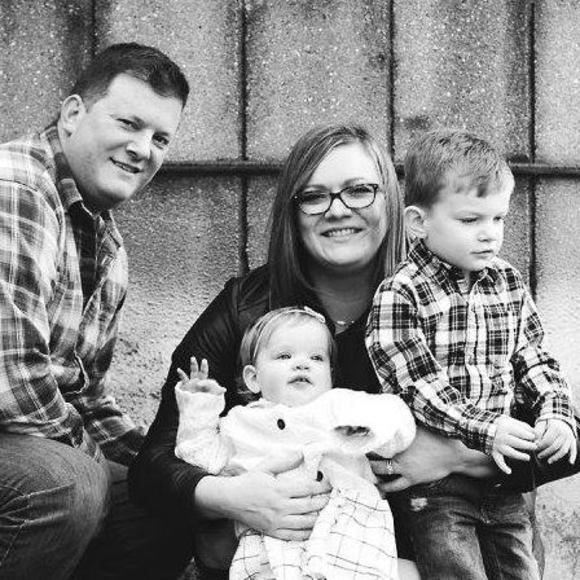 Meet your Posher, Katie - Picture 1 of 1